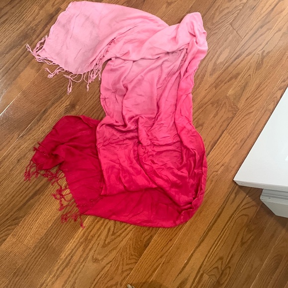 Accessories - Pink Pashmina.